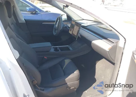 2024 Tesla Model Y Long Range Dual Motor All-Wheel Drive/Rwd from USA, damaged, VIN 7SAYGDED1RA321710